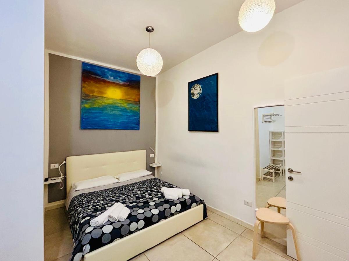 Tribunali apartments Napoli Bagian luar foto