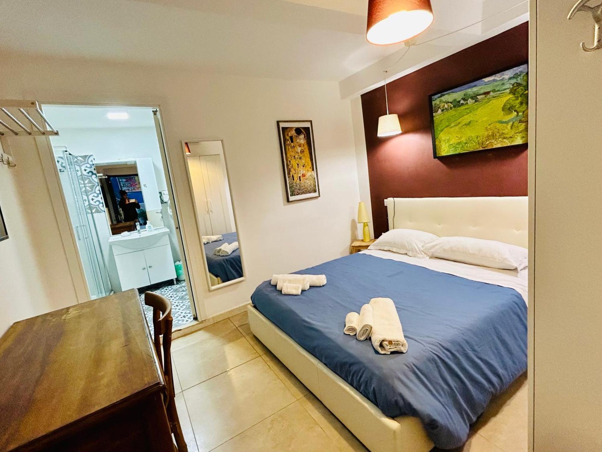 Tribunali apartments Napoli Bagian luar foto