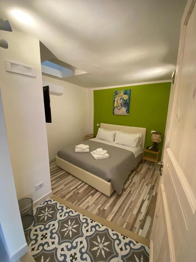 Tribunali apartments Napoli Bagian luar foto